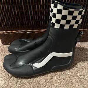 Vans  Hi ST Surf Boot 3MM Black Shoes Boots MENS SZ 7 WOMENS SZ 8.5